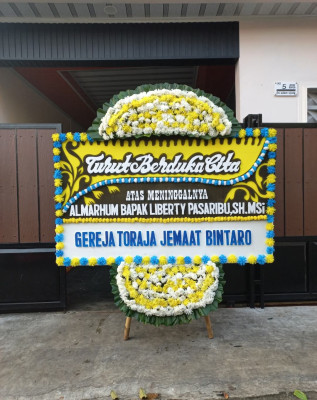 Papan Bunga Duka di Raren Batuah